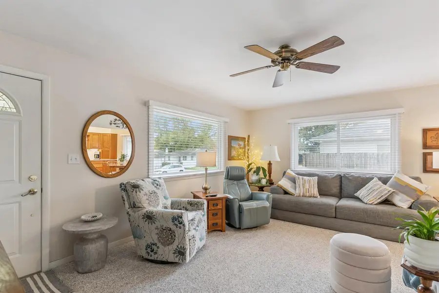 1316 Sunnyside Drive, Cedar Falls, IA 50613 - Image #3