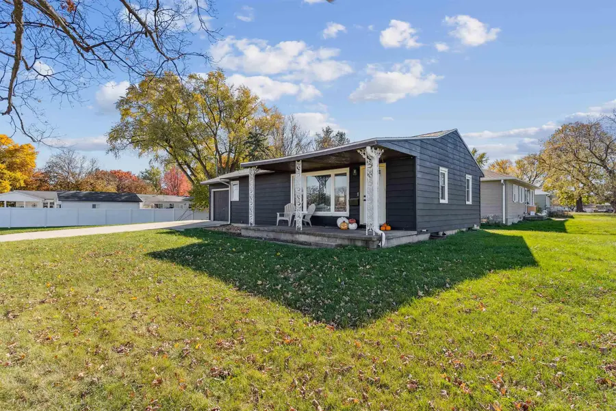 2621 University Avenue, Waterloo, IA 50701 - Image #2