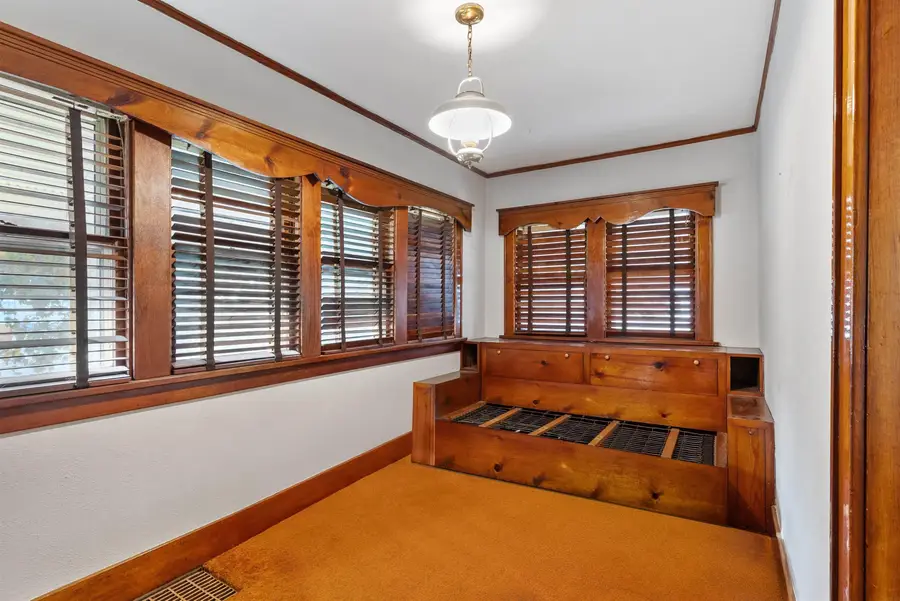 1017 Forest Avenue, Waterloo, IA 50702 - Image #2