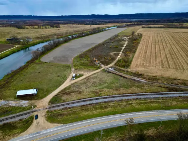 2817 26 Highway, New Albin, IA 52160