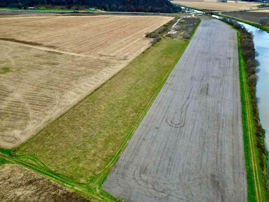 2817 26 Highway, New Albin, IA 52160 - Image #3