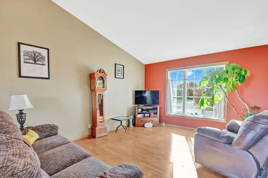 1402 Leitha Terrace, Waverly, IA 50677 - Image #3