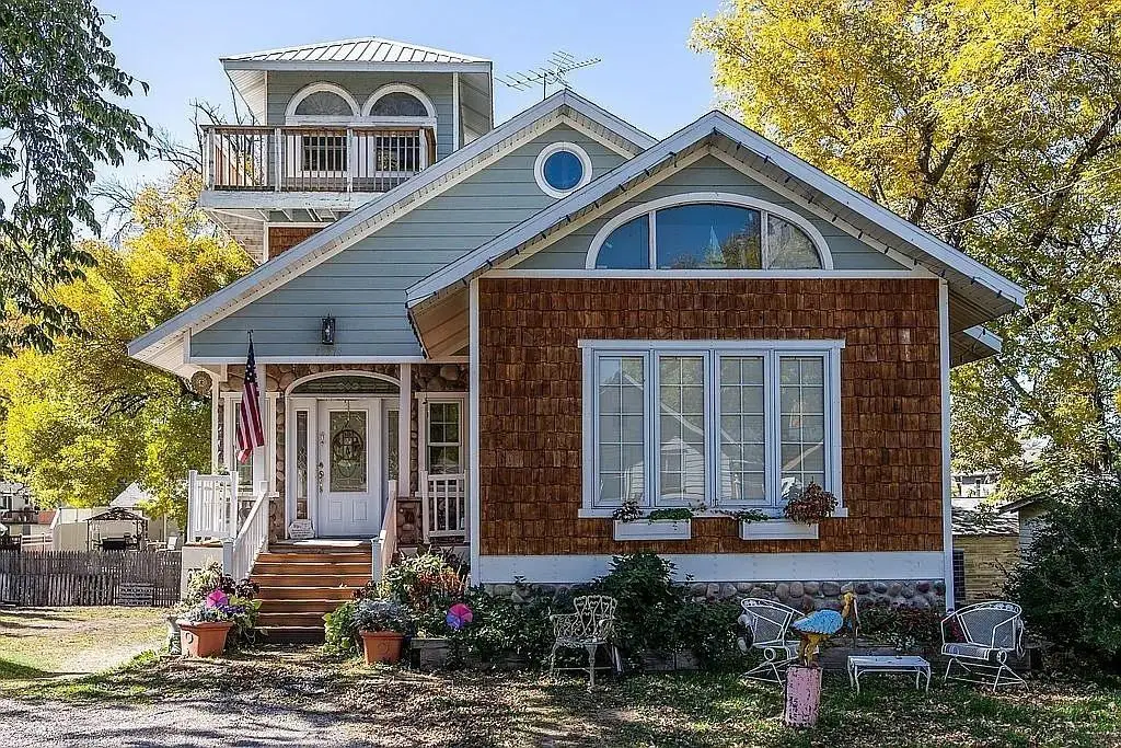 15378 Oakwood Avenue, Clear Lake, IA 50428 - Image #1