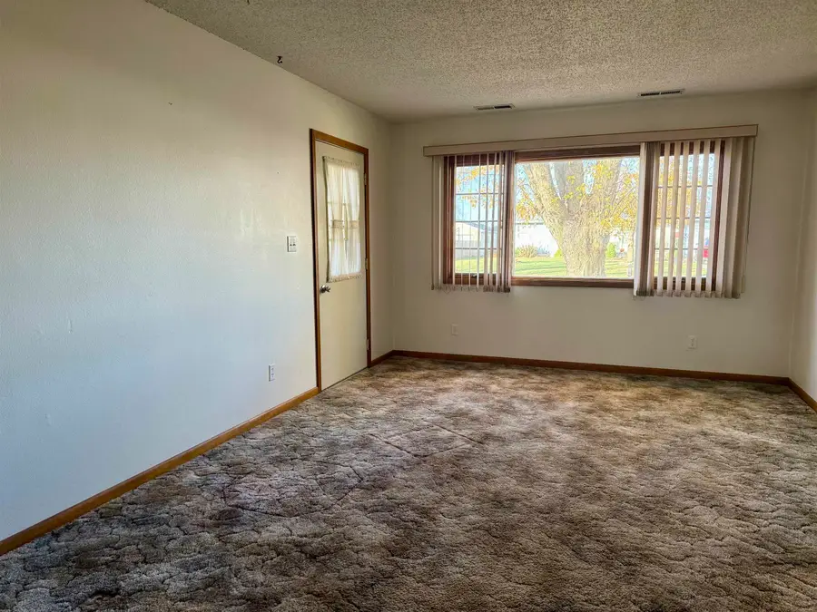 1255 4th Street, Jesup, IA 50648 - Image #2