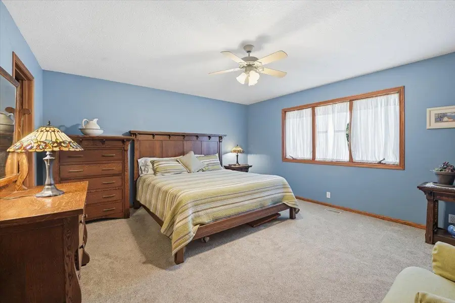 4614 Donald Drive, Cedar Falls, IA 50613 - Image #2