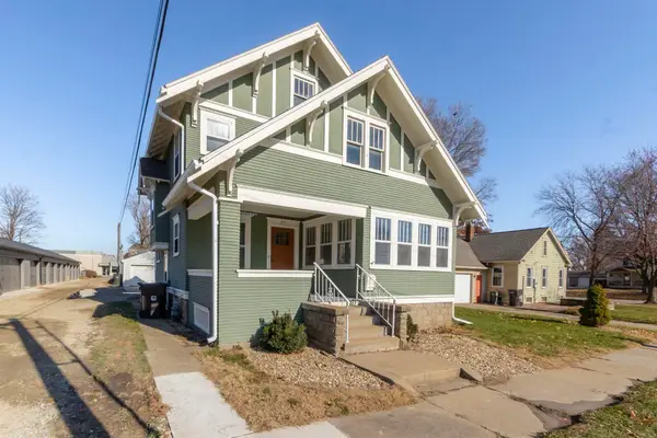 211 W 9th Street, Cedar Falls, IA 50613