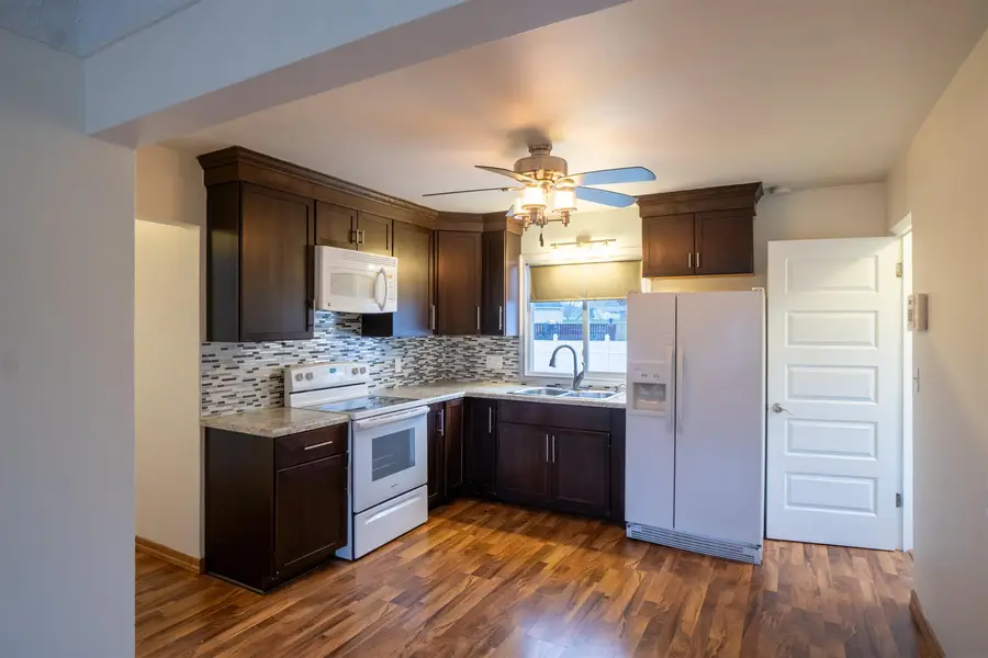 1114 Eleanor Drive, Waterloo, IA 50701 - Image #2