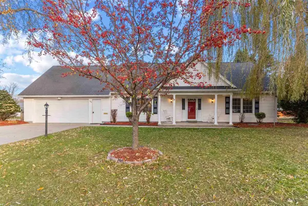 1155 8th St, Jesup, IA 50648