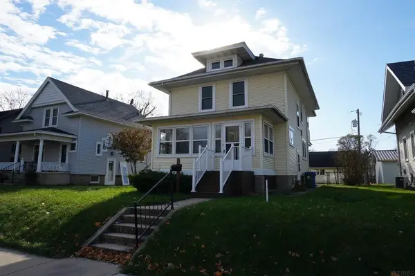 102 3rd Avenue, Charles City, IA 50616