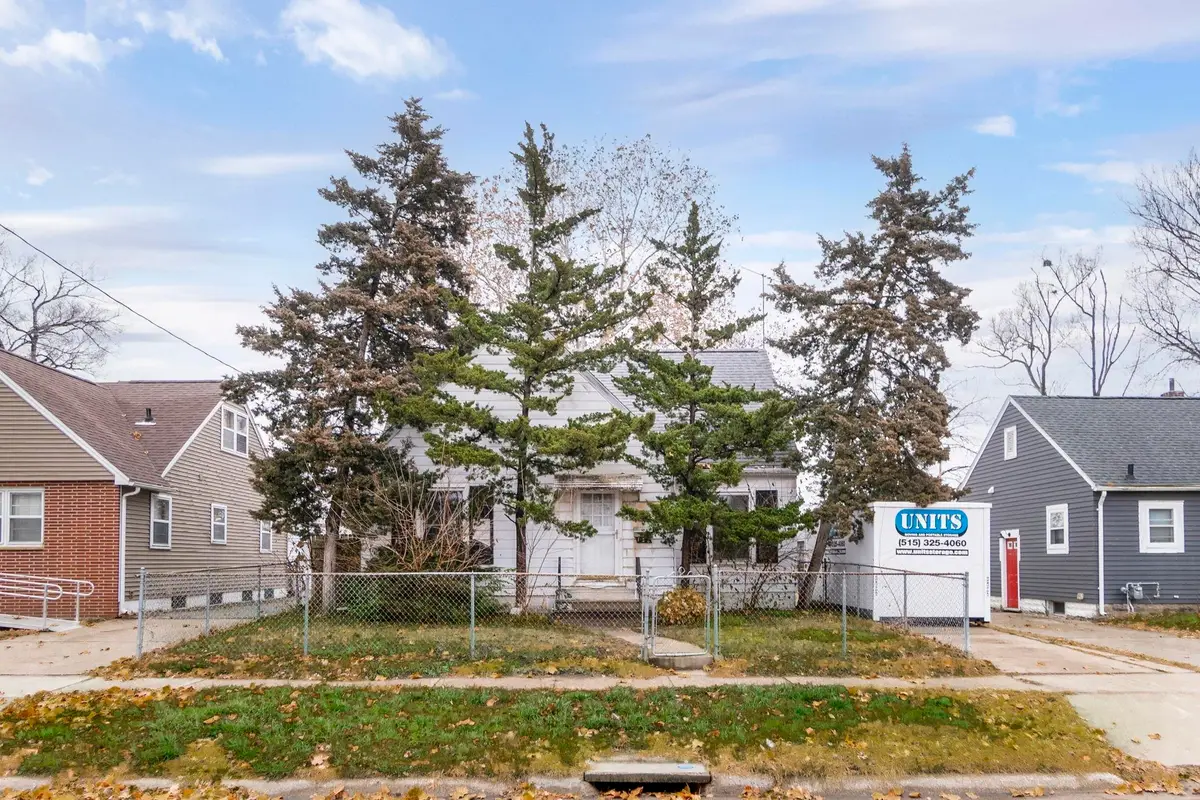 126 Hope Avenue Avenue, Waterloo, IA 50703 - Image #1