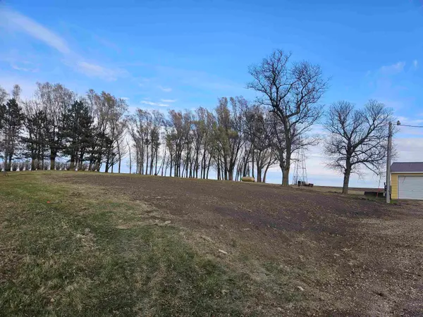 2240 Roanoke Avenue, Fredericksburg, IA 50630