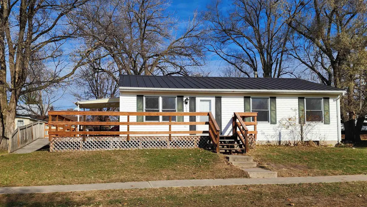 205 SE 2nd Street, Hopkinton, IA 52237 - Image #1