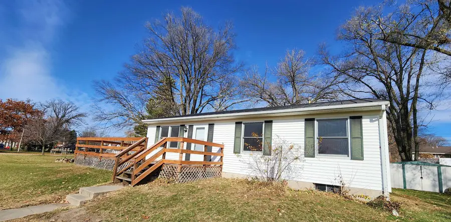 205 SE 2nd Street, Hopkinton, IA 52237 - Image #2
