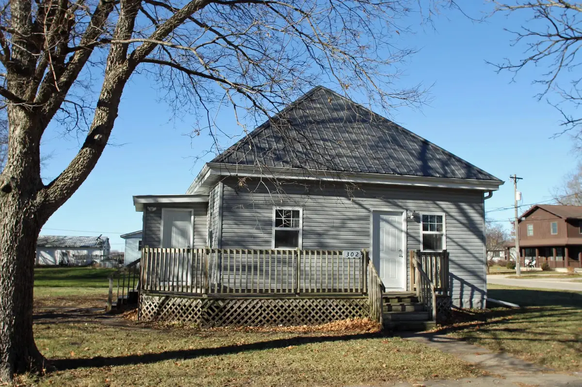 302 West Street, New Hartford, IA 50660 - Image #1