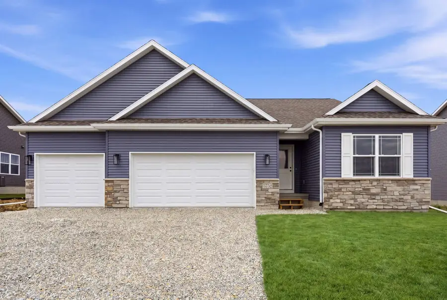 5752 Wall Street, Waterloo, IA 50701 - #2