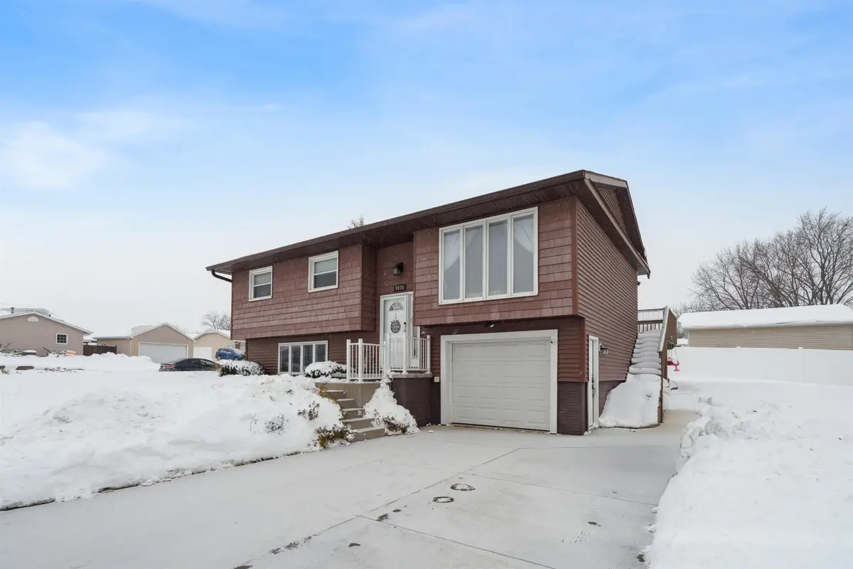 3824 Monterey Drive, Waterloo, IA 50701 - Image #1