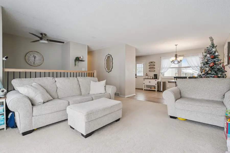 3824 Monterey Drive, Waterloo, IA 50701 - Image #3