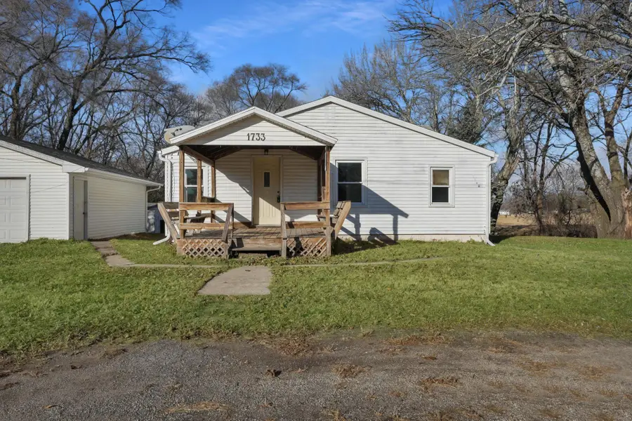 1733 Cottage Grove Avenue, Waterloo, IA 50707 - Image #2