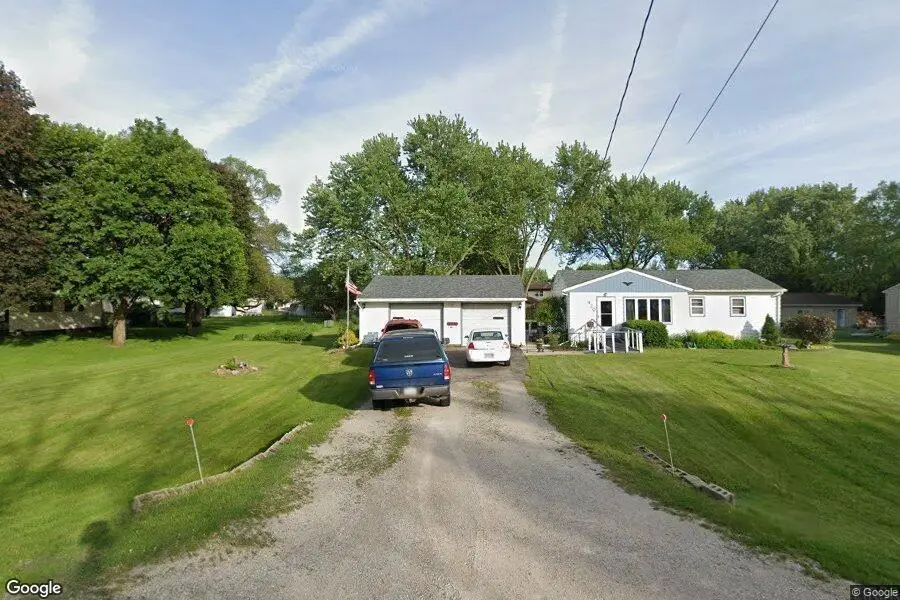 420 Crestridge Drive, Waterloo, IA 50702 - Image #1