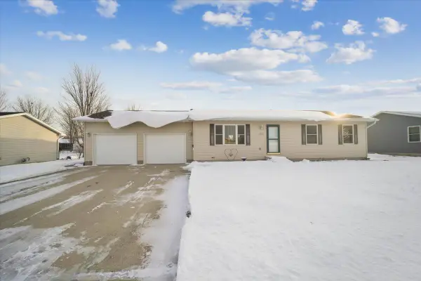 1225 1st Street, Jesup, IA 50648