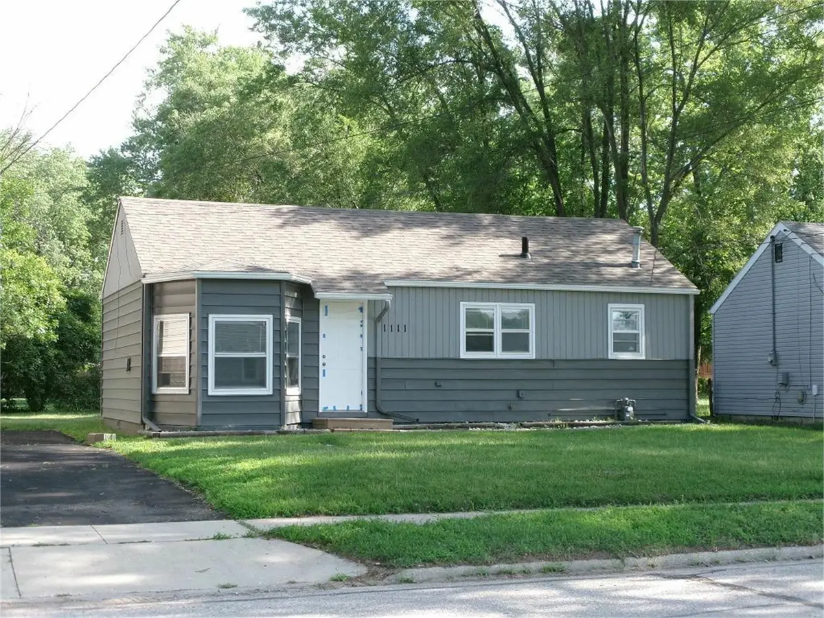 1111 Central Avenue, Evansdale, IA 50707 - Image #1