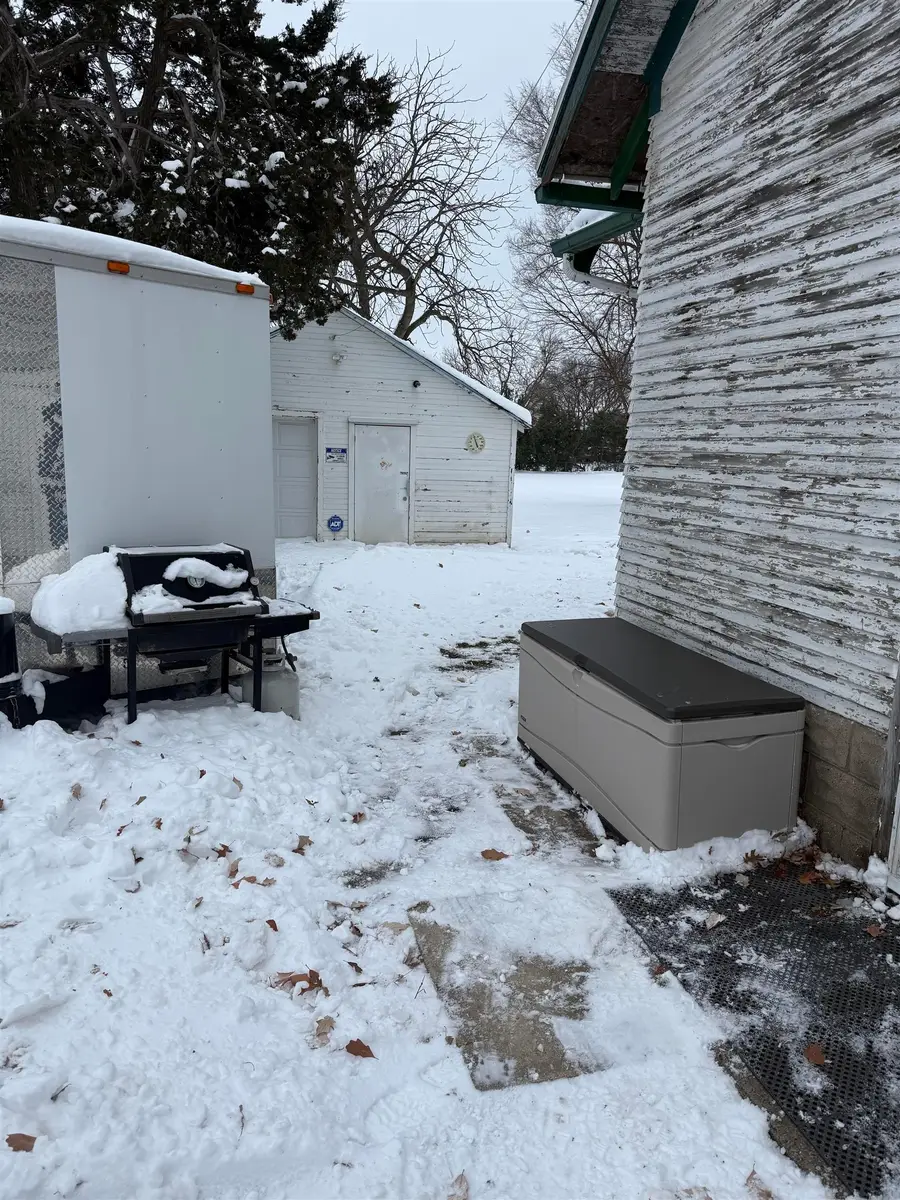 627 Downing Avenue, Waterloo, IA 50701 - Image #2