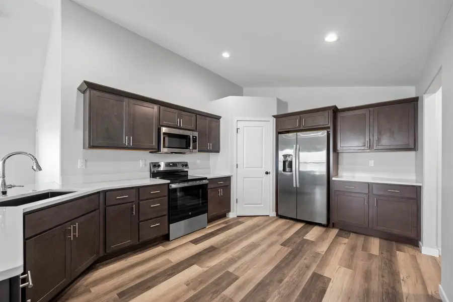 4170 Mystic Drive, Waterloo, IA 50702 - Image #3