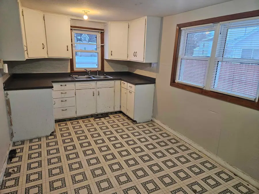 809 Main Street, Nashua, IA 50658 - #3