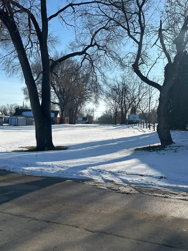 000 Gray Street, Elk Run Heights, IA 50707