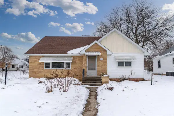 607 7th Street, Wellsburg, IA 50680