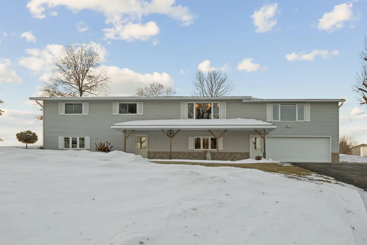 69 NW 16th Avenue, Waukon, IA 52172 - Image #1
