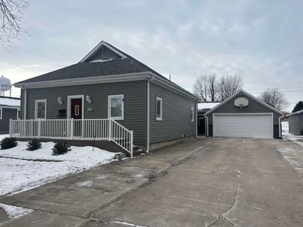 203 NE 1st Avenue, West Bend, IA 50597