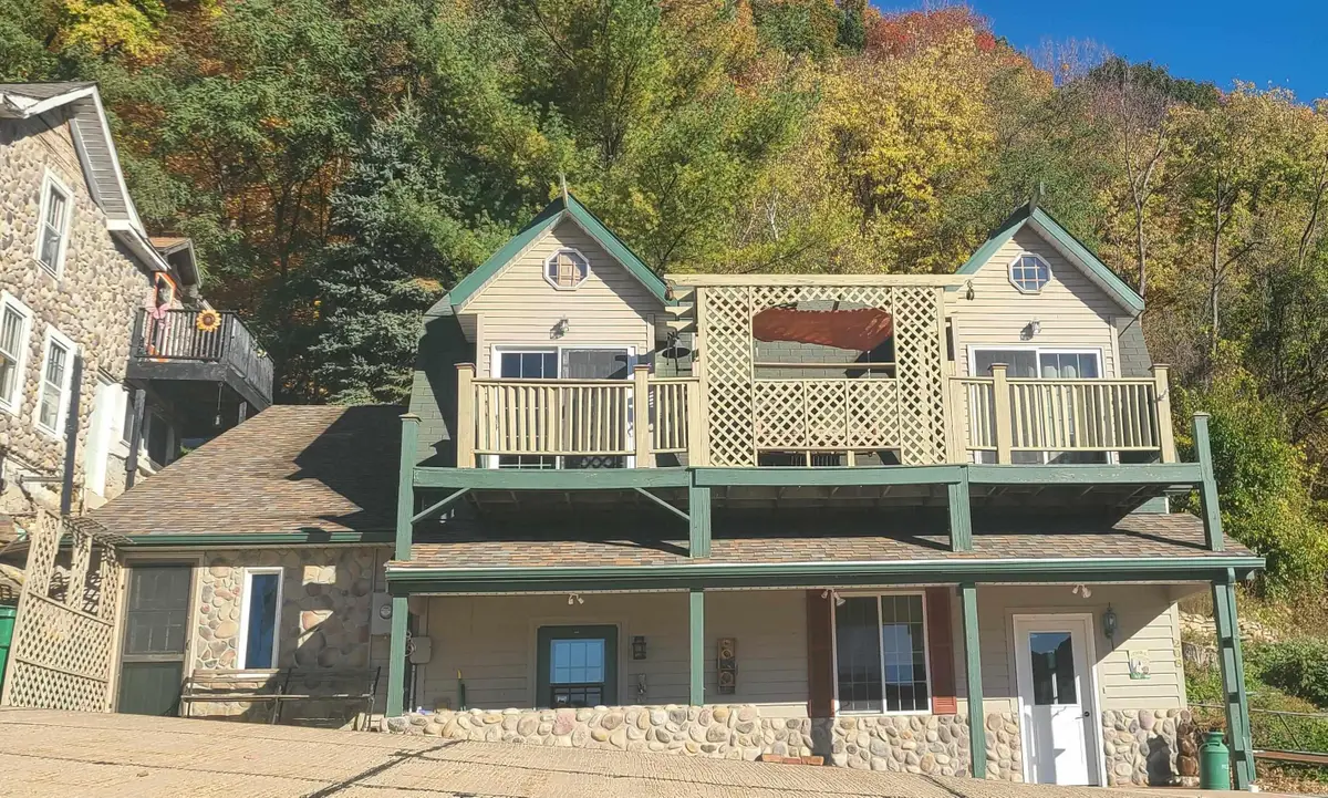 208 North Street, Marquette, IA 52158 - Image #1