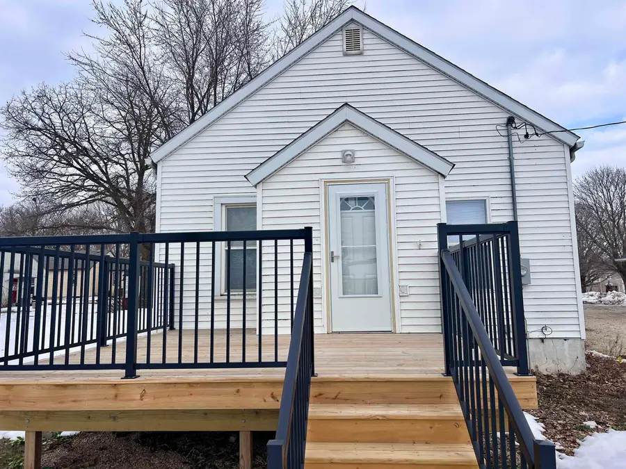 707 E 6th Street, Wellsburg, IA 50680 - Image #2