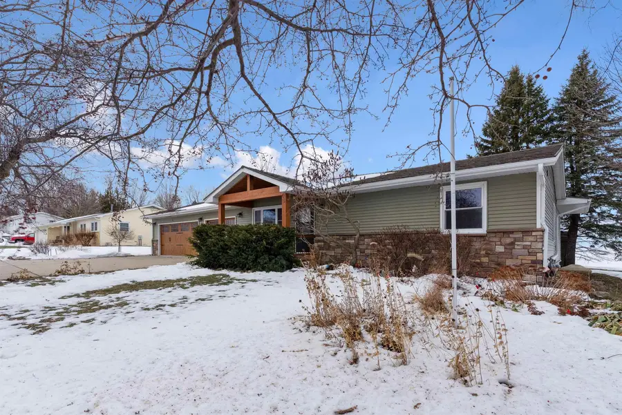 201 8th Street, Grundy Center, IA 50638 - Image #3