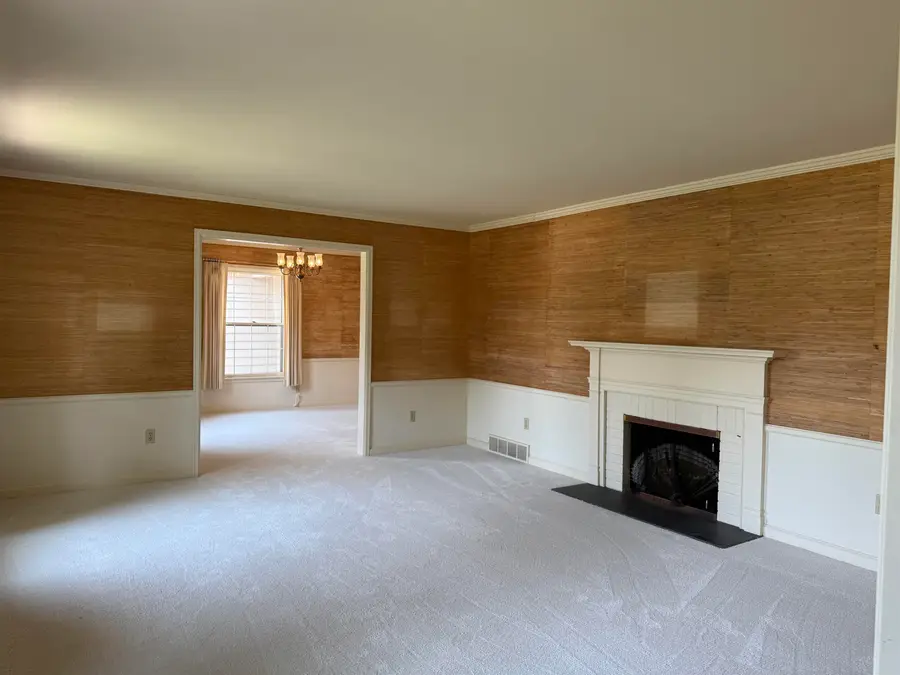 806 Ellis Drive, Charles City, IA 50616 - #2