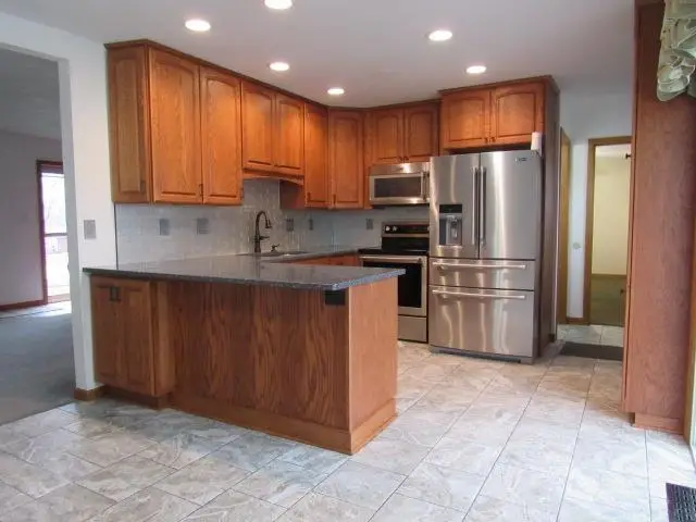 4520 Ford Avenue Nw, Cedar Rapids, IA 52405 - Image #2