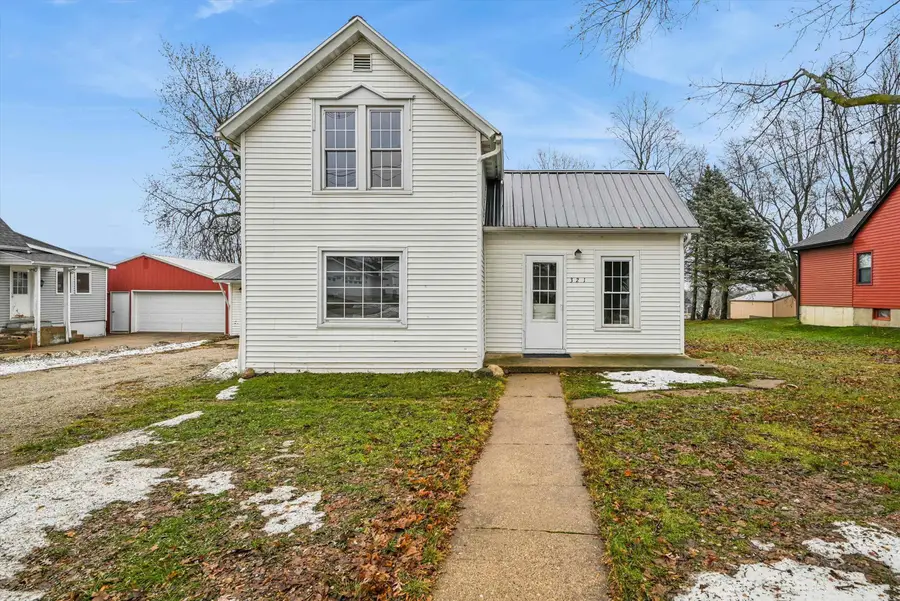321 S 3rd Street, Coggon, IA 52218 - #2