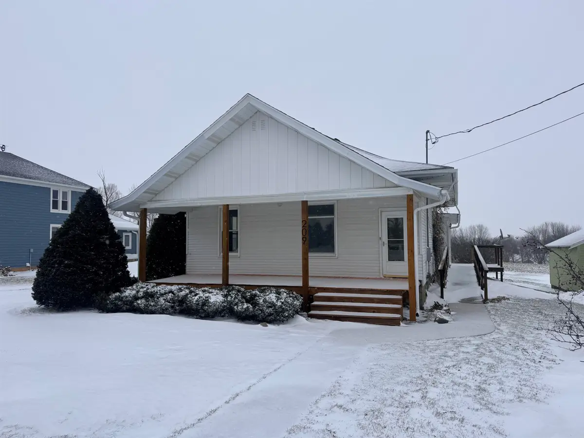 209 Jessie Street, Ossian, IA 52161 - Image #1
