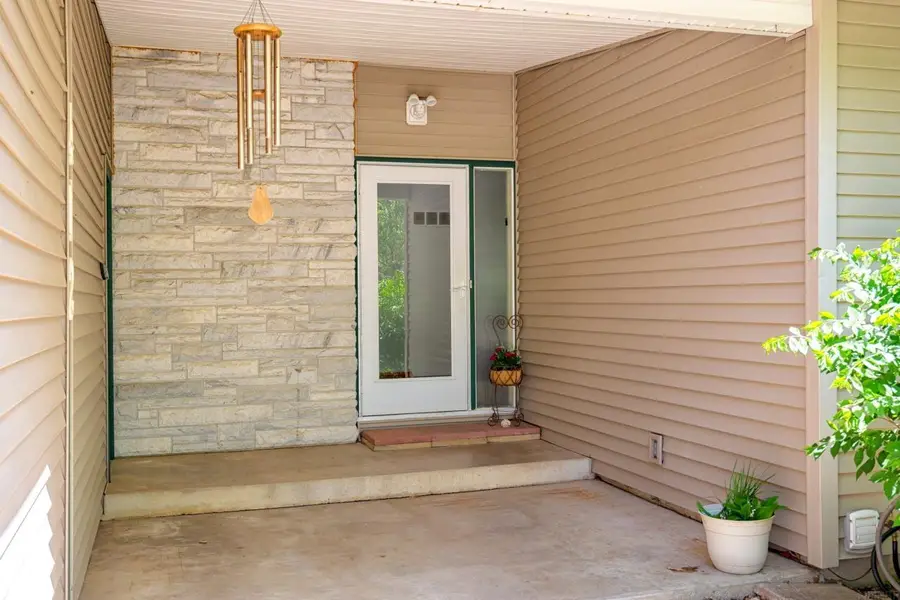 412 Dickens, Parkersburg, IA 50665 - Image #3