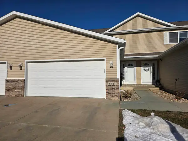 1319 Talcott Court, Waterloo, IA 50702