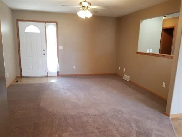 1319 Talcott Court, Waterloo, IA 50702 - Image #2