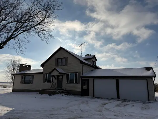 1997 Elon Drive, Harpers Ferry, IA 52146