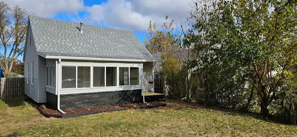 1244 12 Ave St Sw Avenue, Cedar Rapids, IA 52404 - Image #1