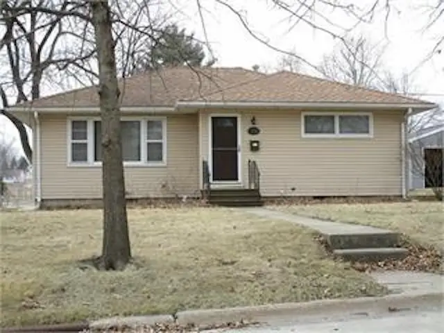 520 Hanna Boulevard, Waterloo, IA 50701 - Image #1