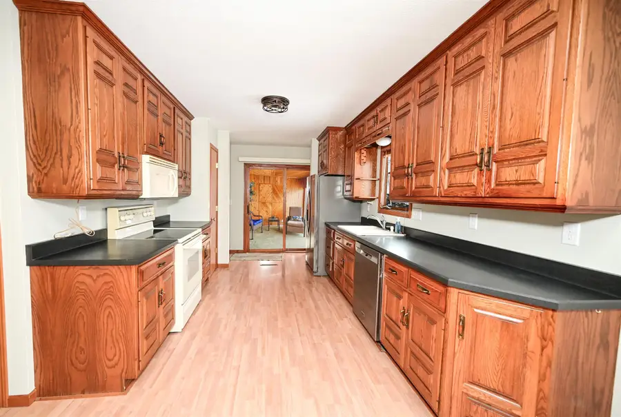 1018 New Street, Manchester, IA 52057 - Image #3