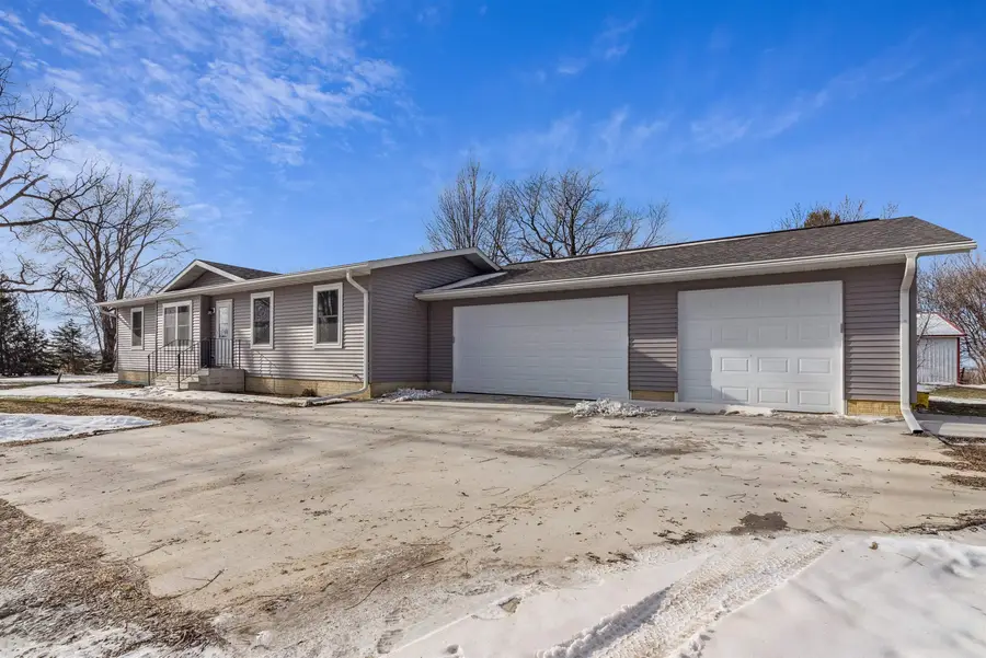 3643 Schenk, Waterloo, IA 50703 - Image #2