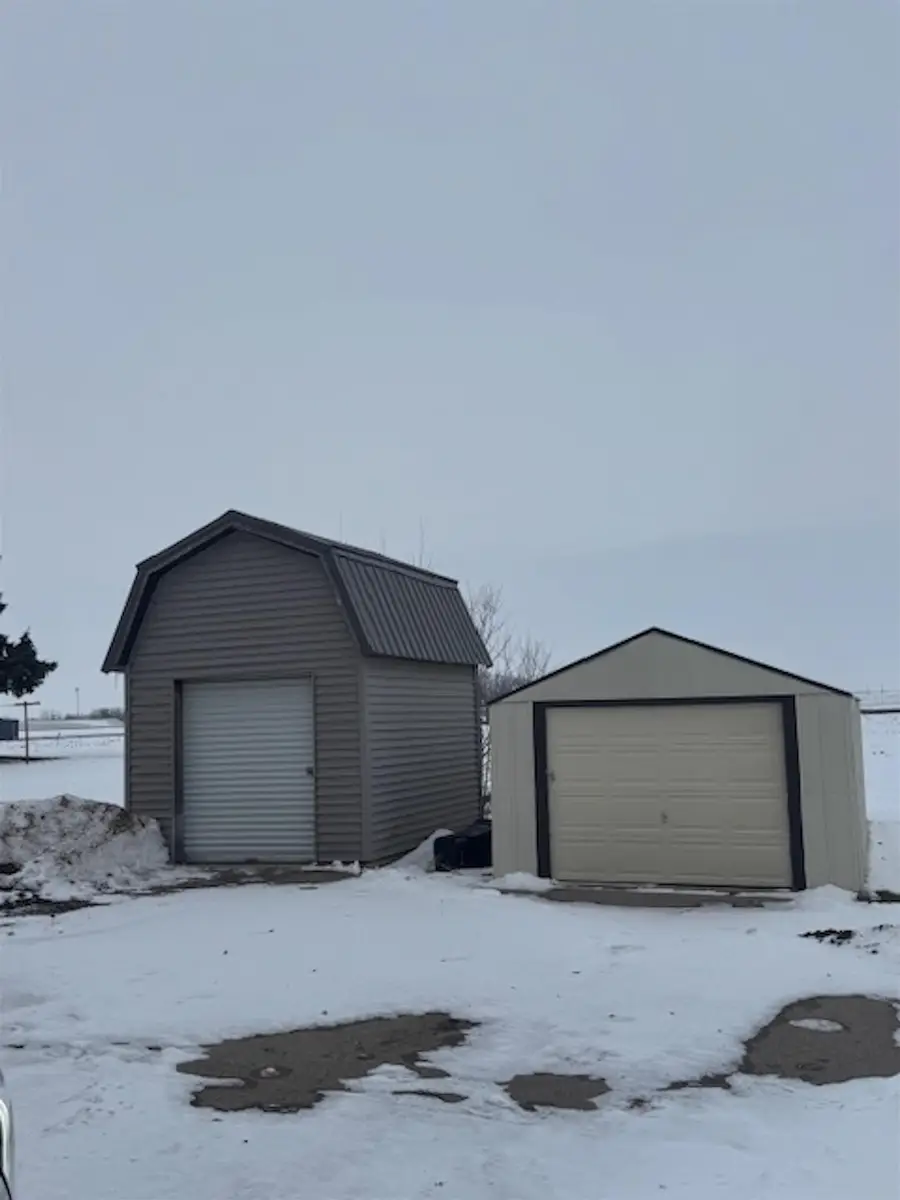 407 1st St S Street, Worthington, IA 52078 - Image #2