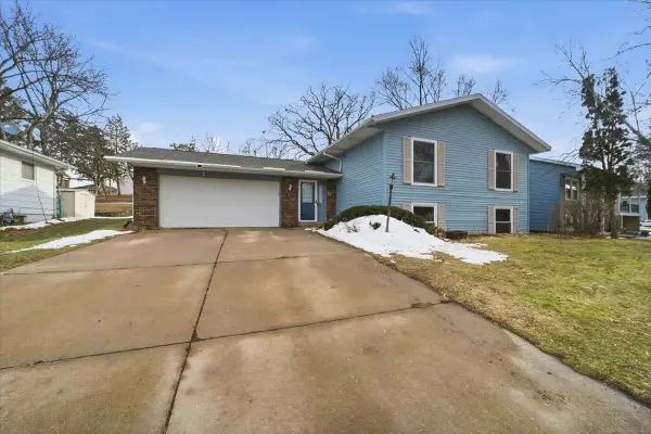 313 Westbourne Road, Waterloo, IA 50701
