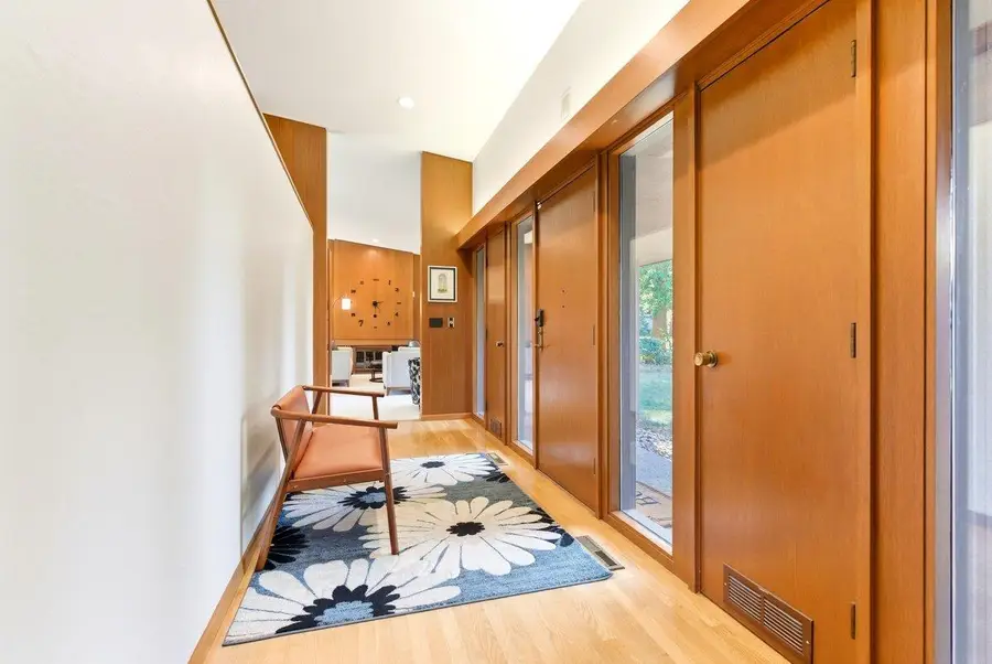 2408 Willow Lane, Cedar Falls, IA 50613 - Image #2